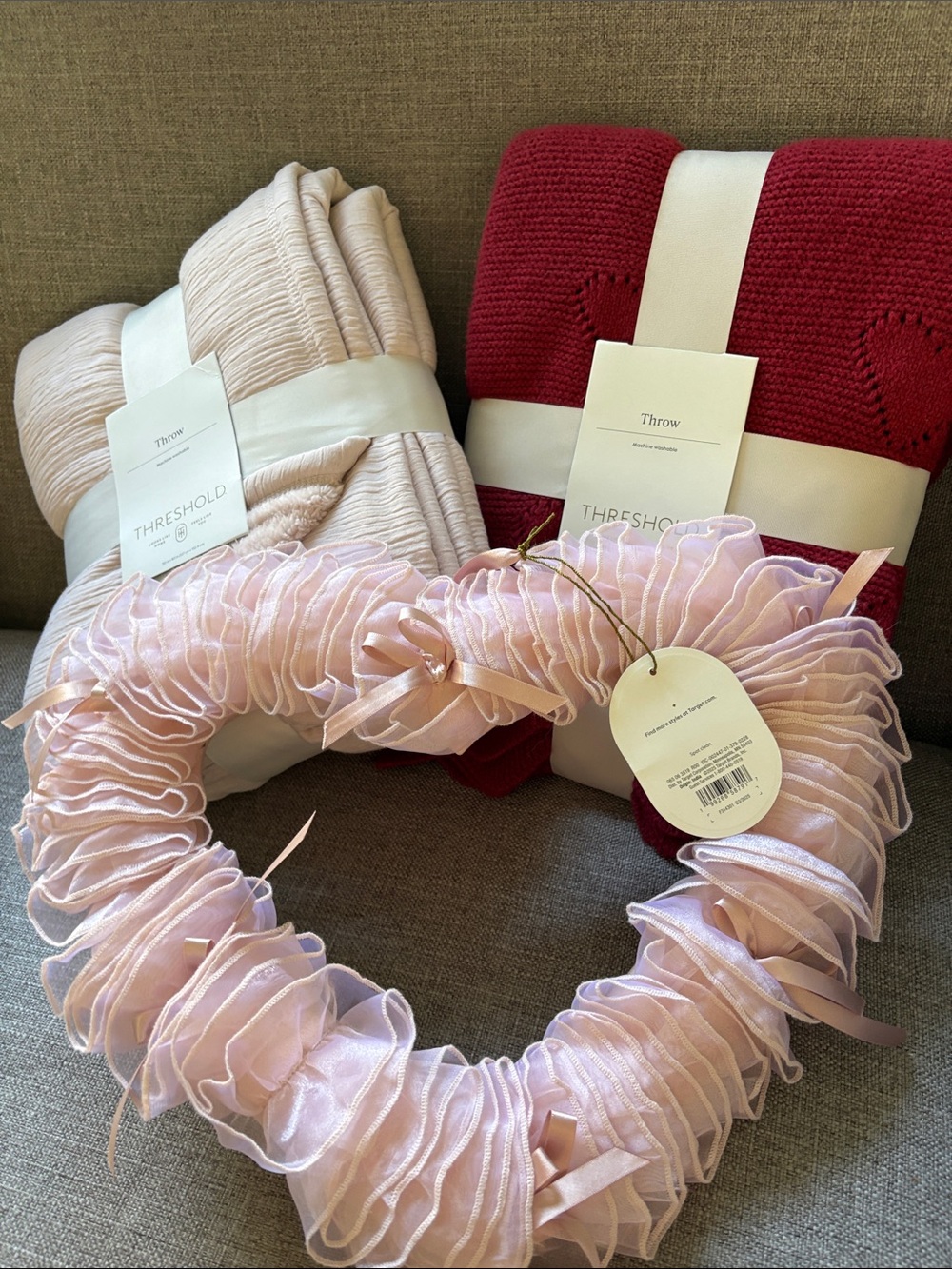 Threshold Target Lot of Throws - Pink - Red and Heart wreath